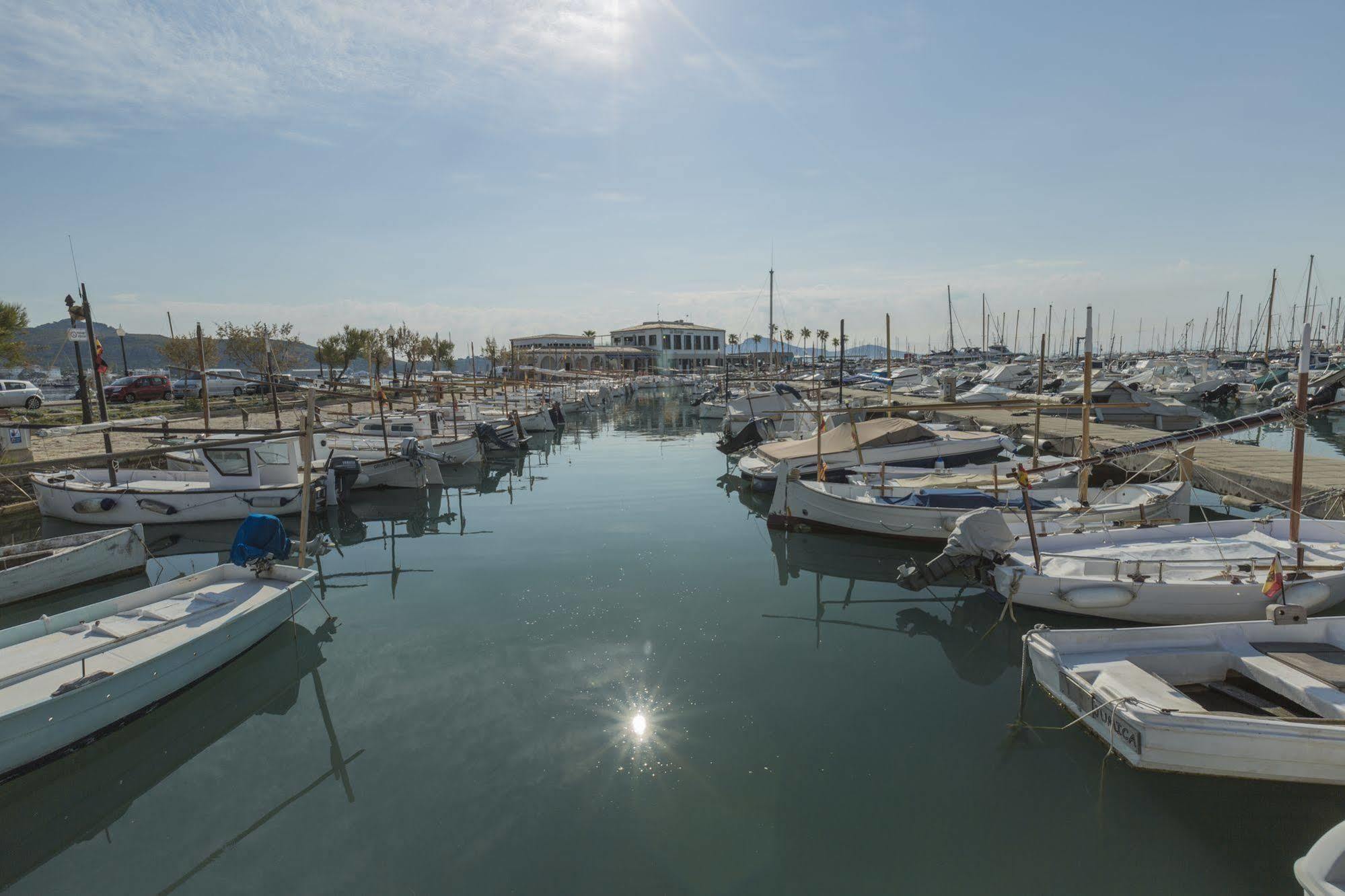 Apartamentos Habitat Port de Pollenca Luaran gambar